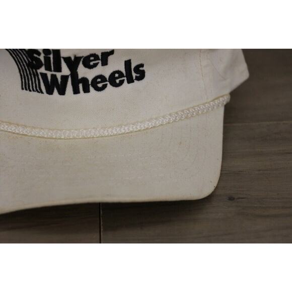 VINTAGE YoungAn Hat Trucker Farmer Snap Back Hat Cap White Embroidered - Picture 3 of 9